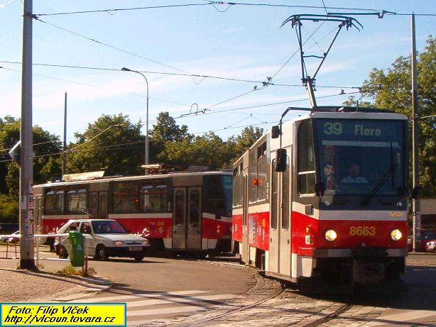Linka 39 skutečně měla výstupní zastávku na Floře...
