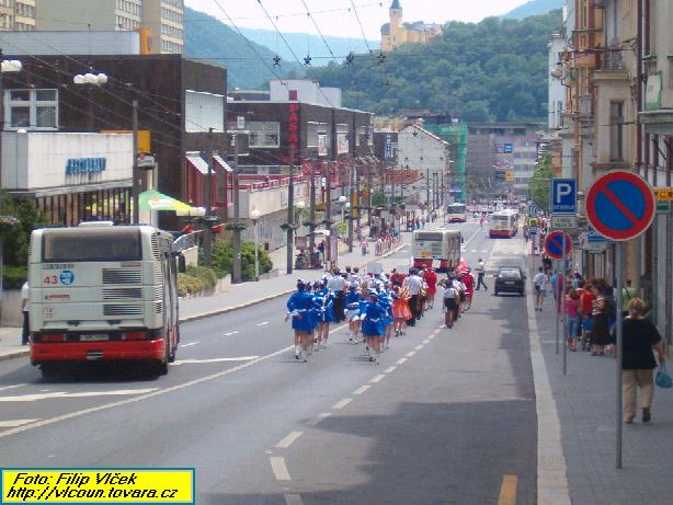 Průvod zkomplikoval dopravu v centru