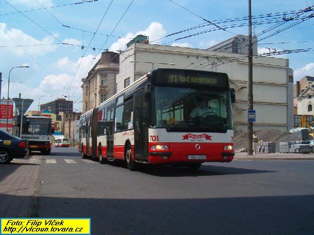 "Jedenáctka" přijíždí od Městských lázní