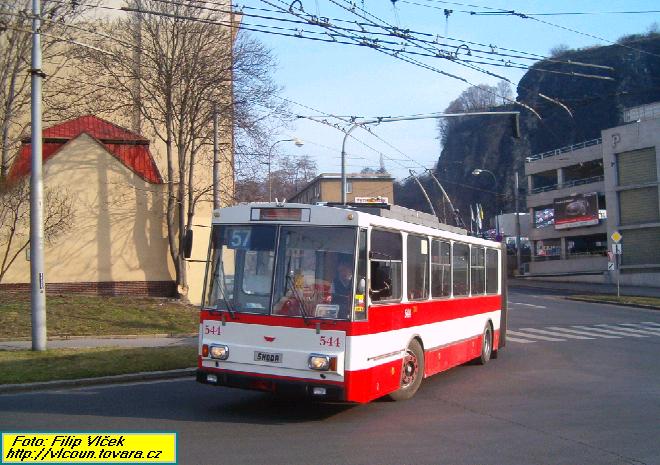 Trolejbus na lince slo 57 obrac a od Uhlozbytu m do Pedlic