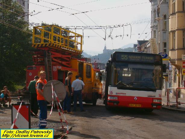 Citybus jako nhradn doprava za linku slo 55 v prostoru kiovatky Praaka o prvnm vkendu