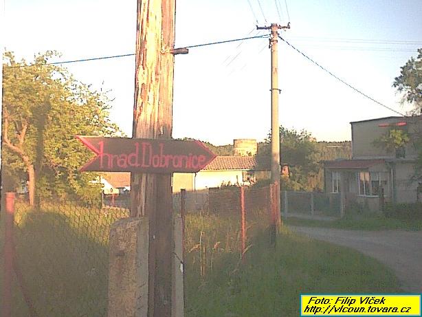 Hrad je vidt i z horn sti obce